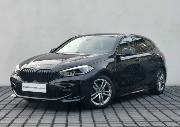 pyzdry BMW Seria 1 cena 149900 przebieg: 14000, rok produkcji 2023 z Pyzdry